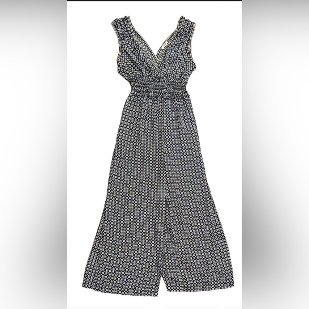 Max Studio London Sleeveless wide leg jumpsuit size M
